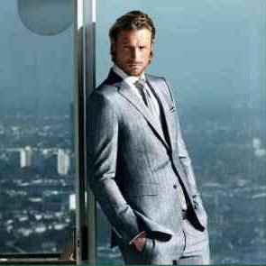 GOGO商社マン【爆美女博士】